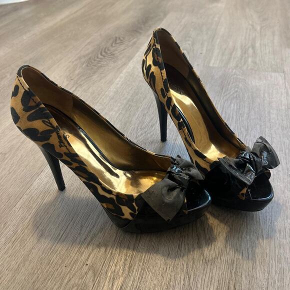 Size 9 vintage guess heels - Picture 1 of 4